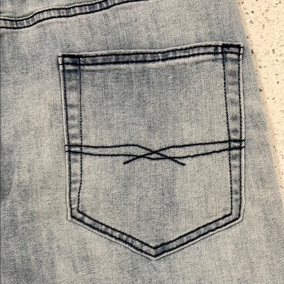 LEVI'S Distressed Stretch Comfort Men's Raw Hem Denim Shorts Size Medium 34” - Picture 8 of 12